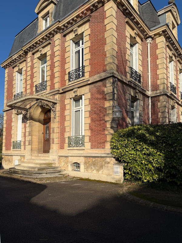 Appartement - 130 m² - 5 pièces