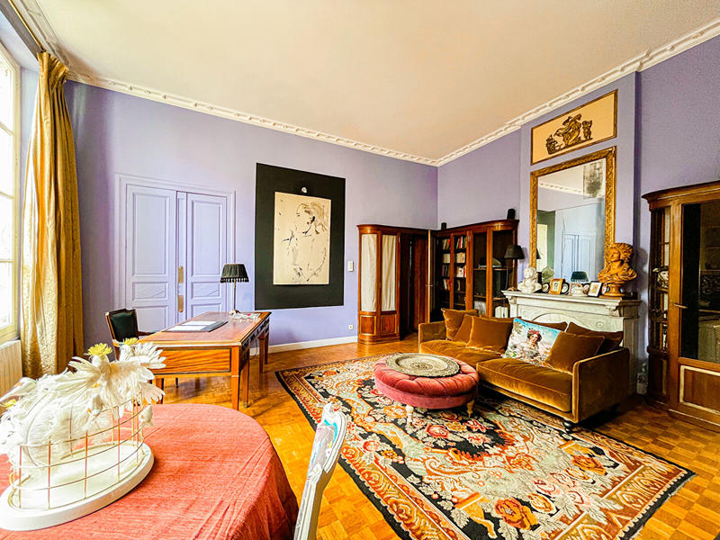 Hôtel particulier - 967 m² - 30 pièces