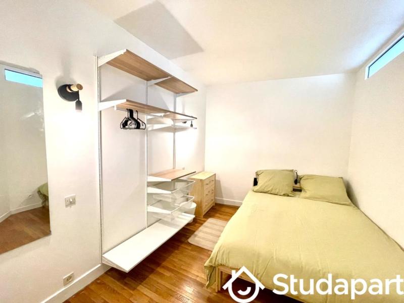 Chambre - 9 m² - 1 pièce