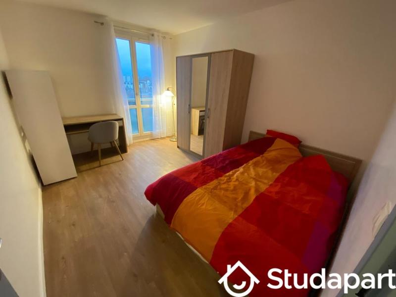 Chambre - 17 m² - 1 pièce