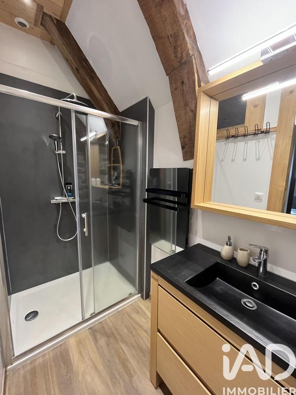 Maison - 231 m² - 7 pièces