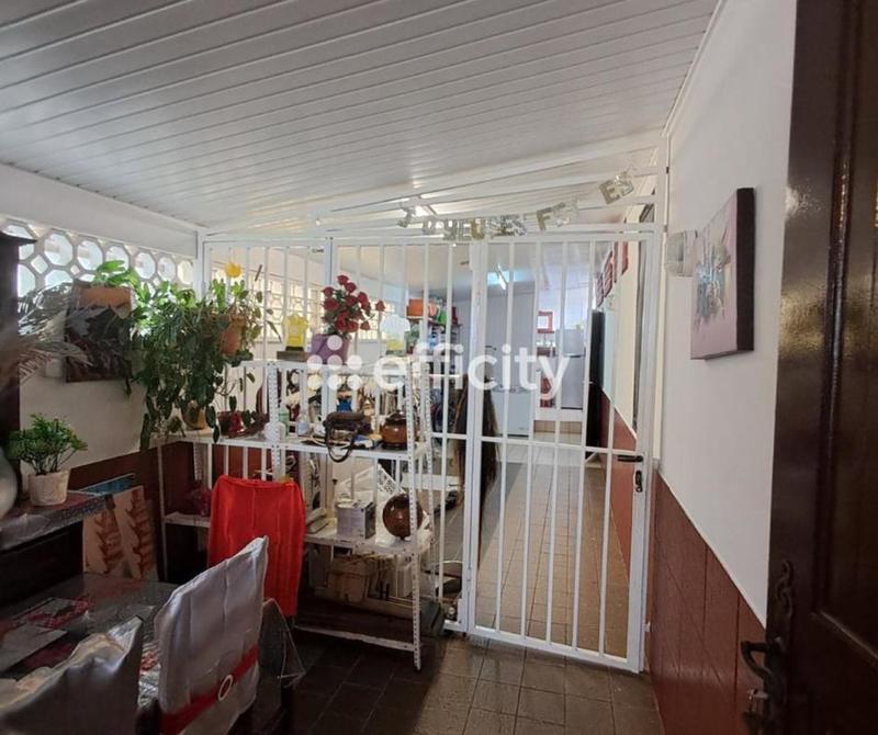 Maison - 141 m² - 7 pièces