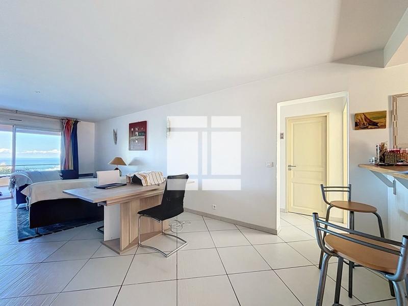 Appartement - 84 m² - 3 pièces