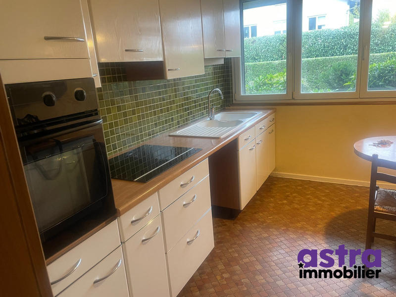 Maison - 140 m² - 5 pièces