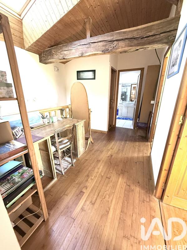 Maison - 111 m² - 6 pièces