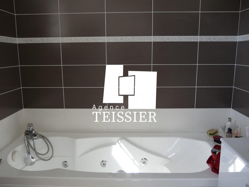 Villa - 114 m² - 4 pièces