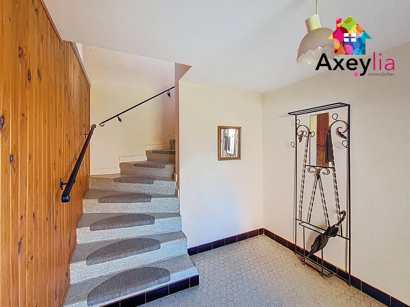 Maison - 99 m² - 5 pièces