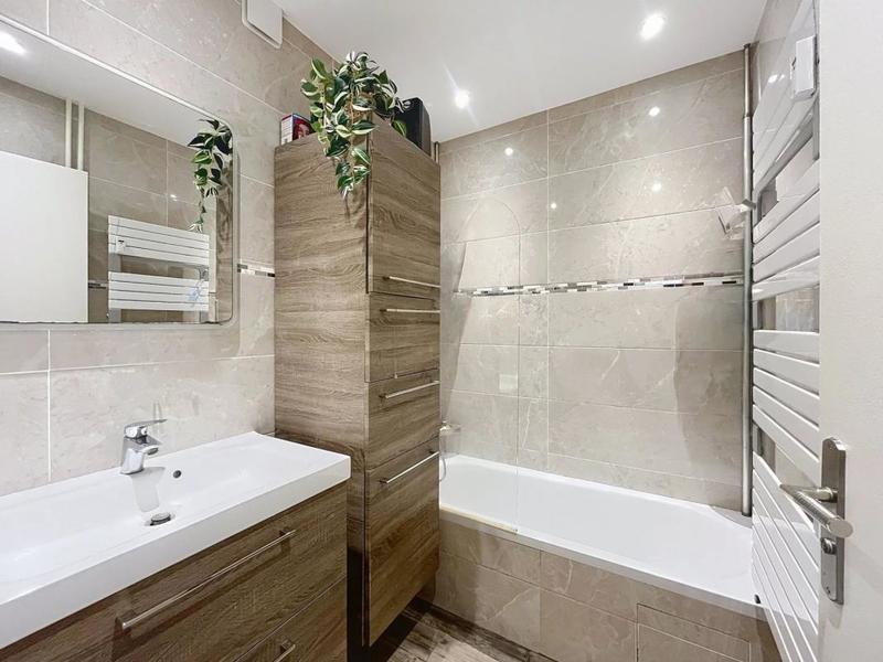 Appartement - 75 m² - 3 pièces