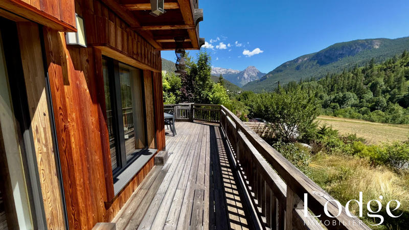 Maison - 170 m² - 6 pièces