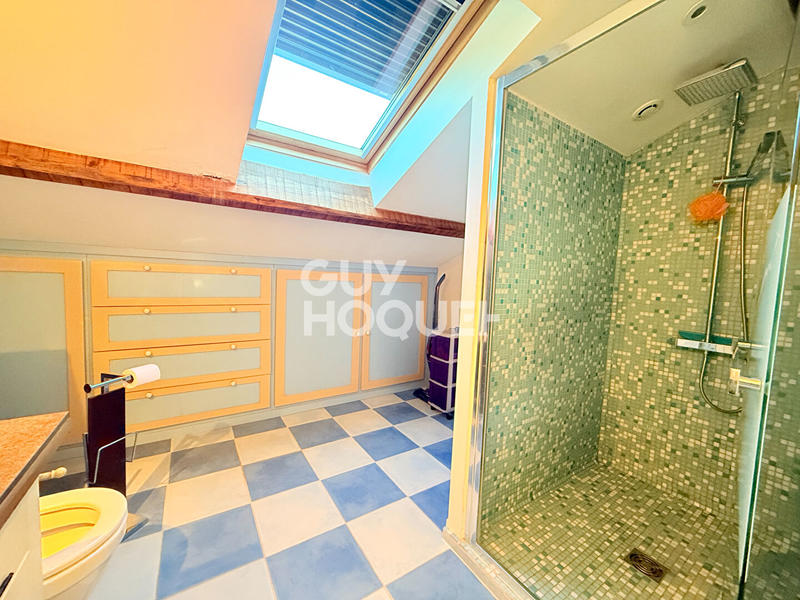 Maison - 169 m² - 5 pièces