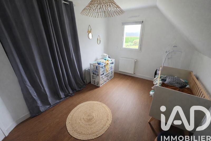 Maison - 95 m² - 4 pièces