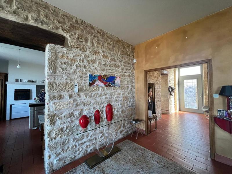 Maison - 225 m² - 6 pièces