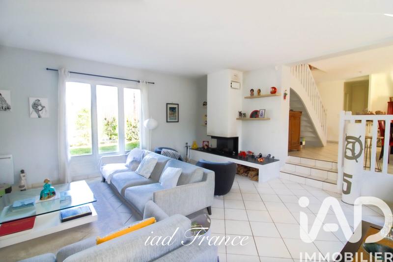 Maison - 169 m² - 8 pièces