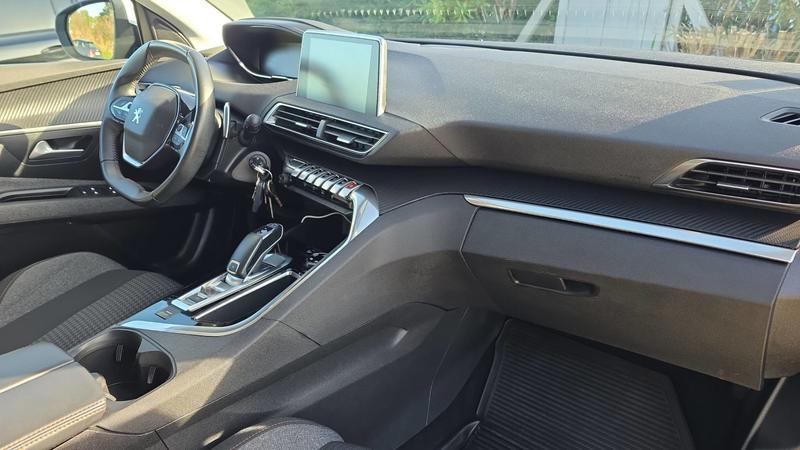 Peugeot 3008 1.2 PureTech 130 Eat8 Allure