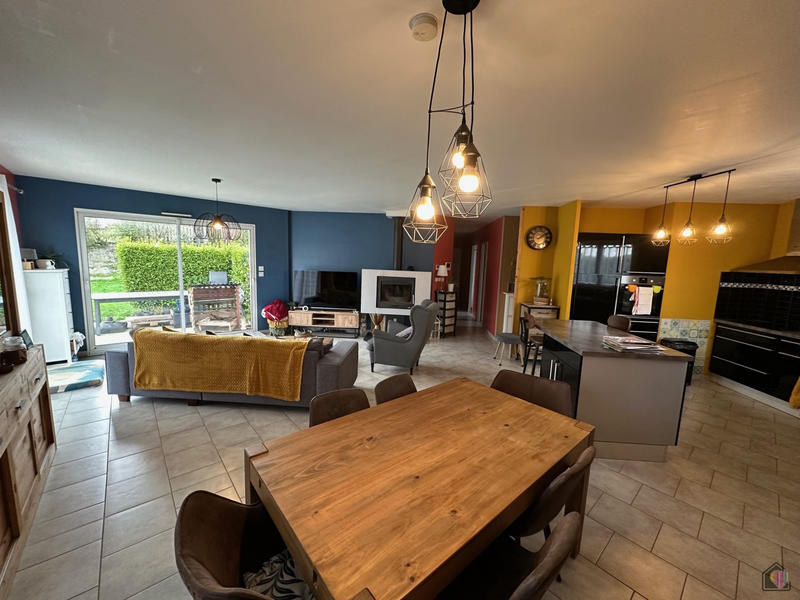 Maison - 100 m² - 4 pièces