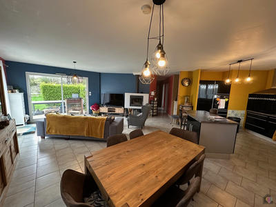 Maison - 100 m² - 4 pièces