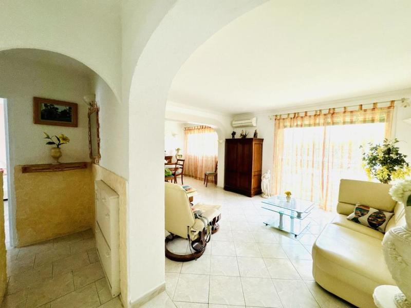 Appartement - 71 m² - 2 pièces