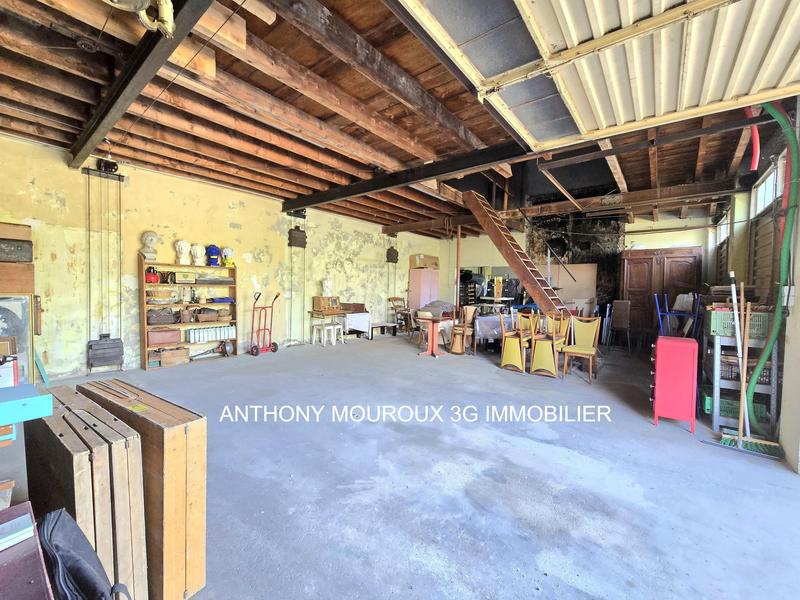 Maison - 195 m² - 9 pièces