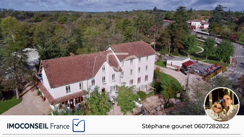 Maison - 579 m² - 19 pièces