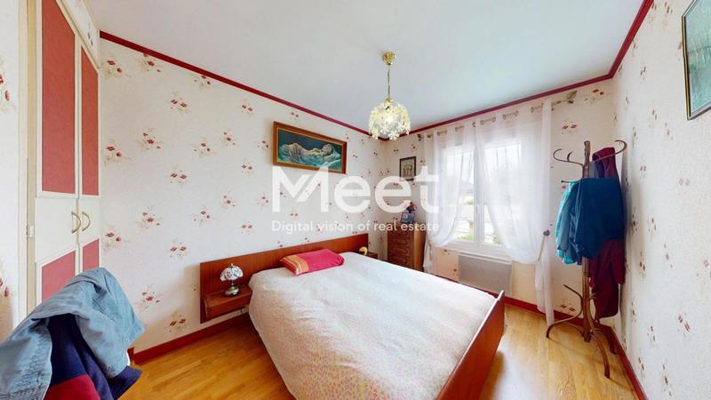 Pavillon - 130 m² - 7 pièces