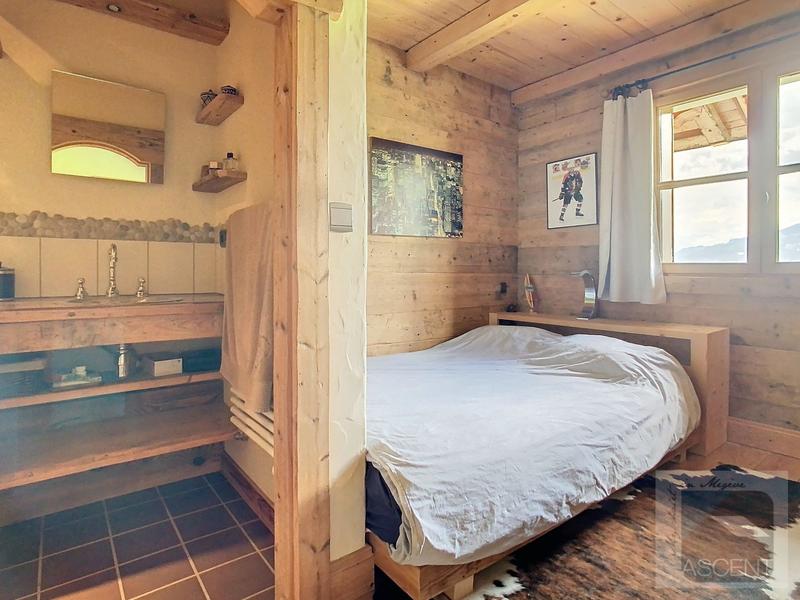 Châlet - 252 m² - 7 pièces