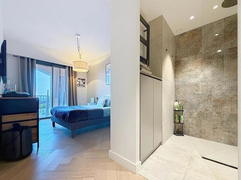 Appartement - 141 m² - 5 pièces