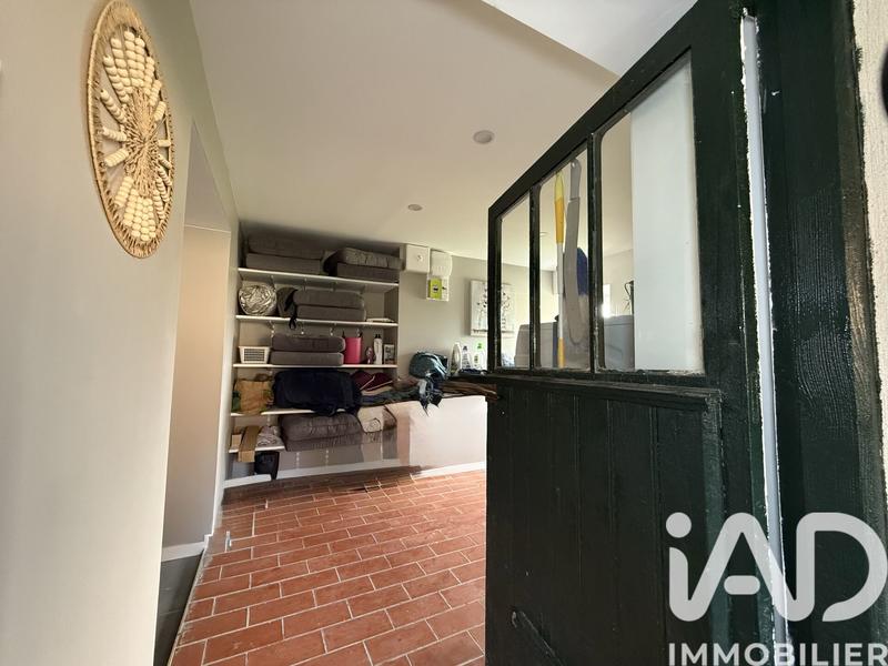 Maison - 240 m² - 7 pièces