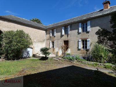 Propriété - 195 m² - 8 pièces