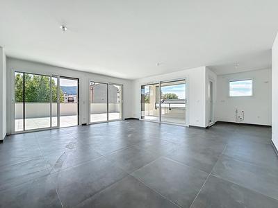 Appartement - 105 m² - 4 pièces