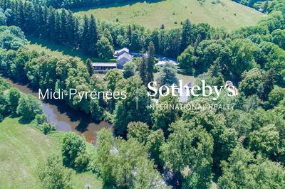 Manoir - 1 000 m² - 28 pièces