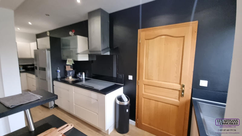 Maison - 185 m² - 7 pièces