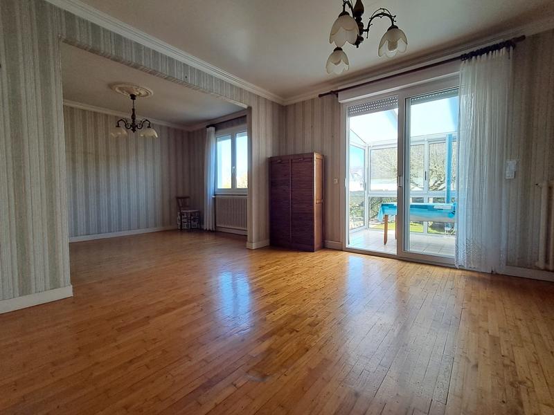 Maison - 107 m² - 6 pièces