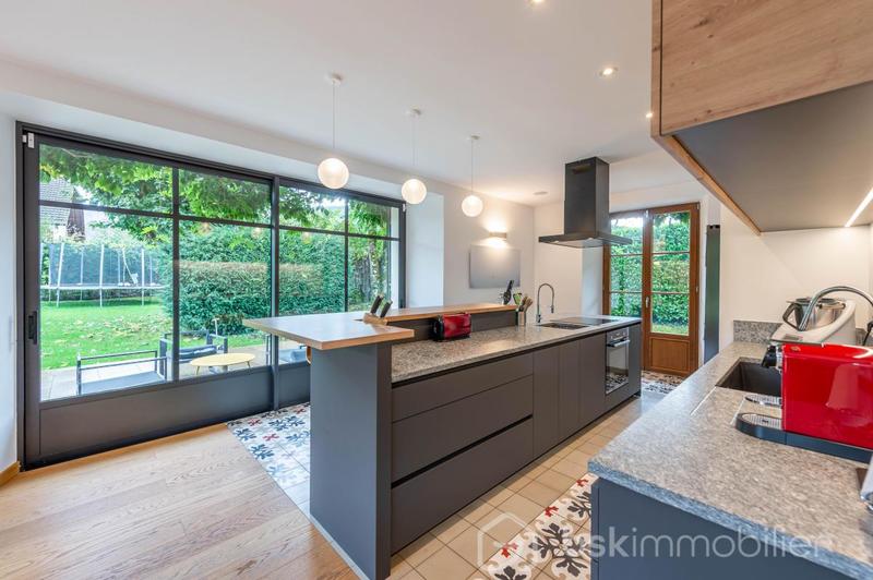 Maison de maîtres - 373 m² - 8 pièces