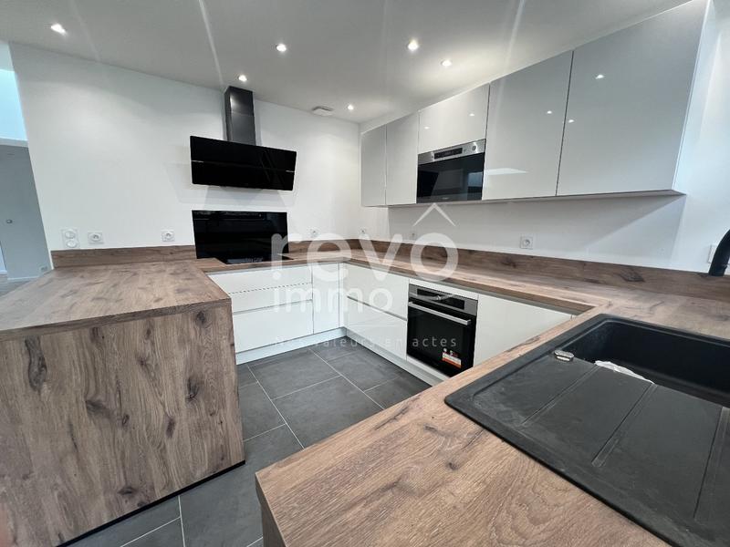 Maison - 171 m² - 6 pièces