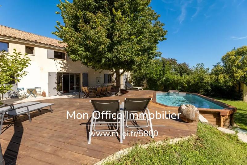 Corps de ferme - 203 m² - 6 pièces