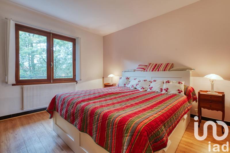 Maison - 195 m² - 12 pièces