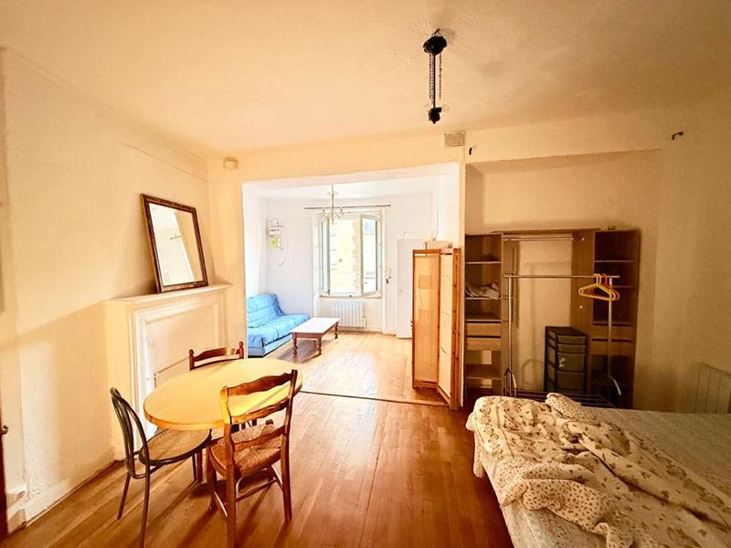 Immeuble - 100 m² - 4 pièces