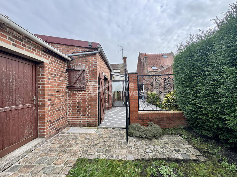 Maison - 98 m² - 5 pièces