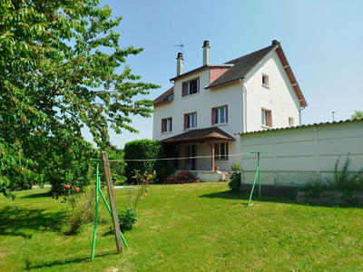 Maison - 163 m² - 7 pièces