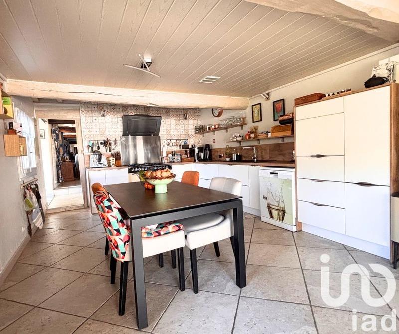 Maison - 200 m² - 7 pièces