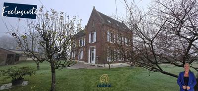 Maison - 283 m² - 12 pièces