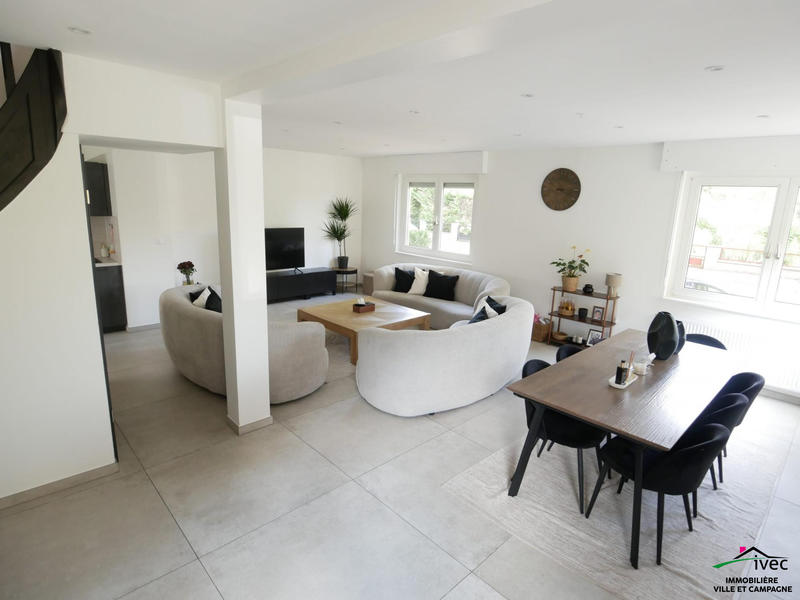 Maison - 126 m² - 5 pièces