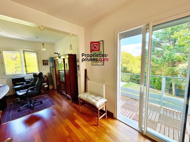 Maison - 186 m² - 7 pièces