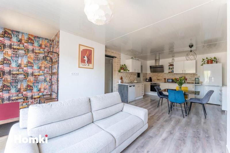 Appartement - 80 m² - 4 pièces