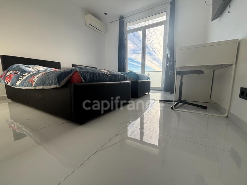 Appartement - 105 m² - 4 pièces