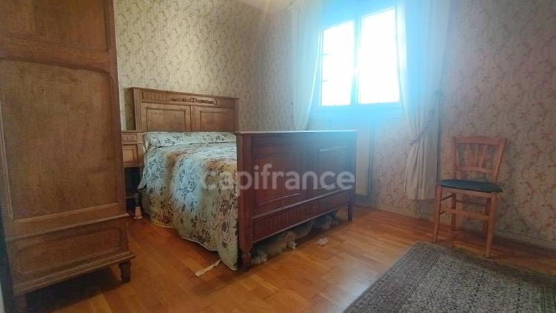 Maison - 99 m² - 5 pièces