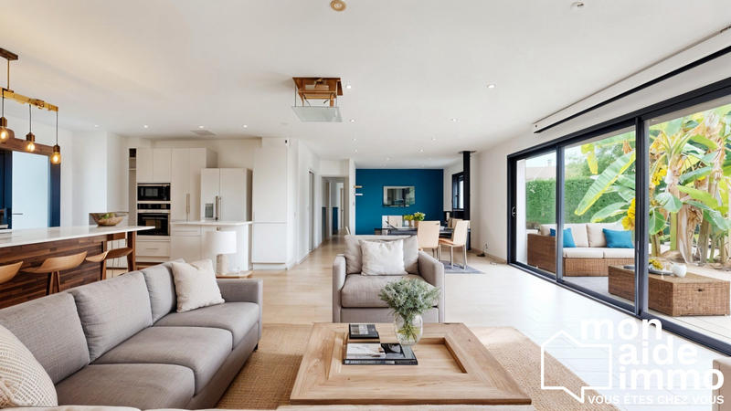 Maison - 169 m² - 8 pièces