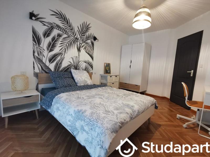 Chambre - 12 m² - 1 pièce