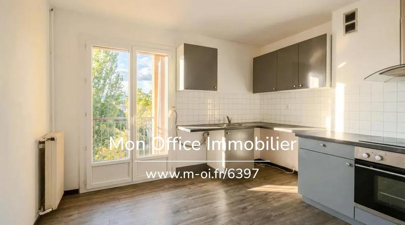 Appartement - 86 m² - 4 pièces