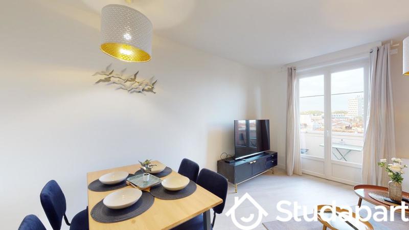 Chambre - 13 m² - 1 pièce